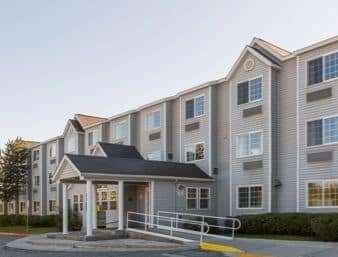 Baymont Inn & Suites By Wyndham Anchorage Airport Exterior photo